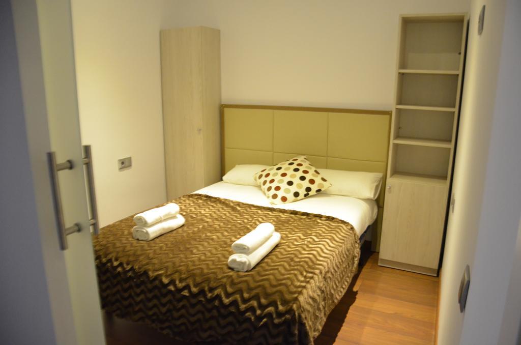 Autentic Eixample Apartment Barcelona